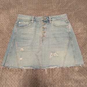 Free People We The Free Denim Skirt Size 27 Distressed Jean Size M Y2K 2000s